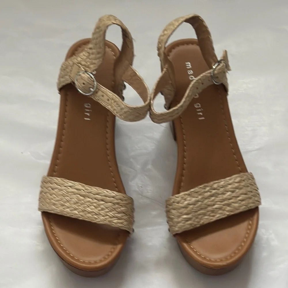 Madden Girl Lifft‎ Platform high heel raffia sandals Sz 7